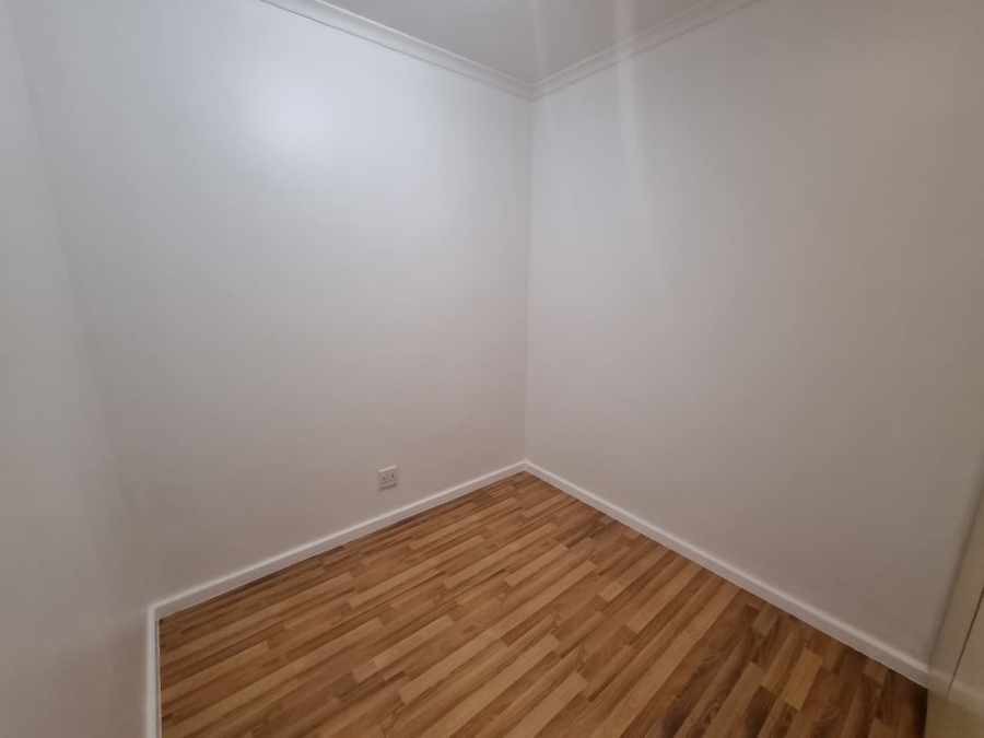 To Let 2 Bedroom Property for Rent in Observatory Western Cape